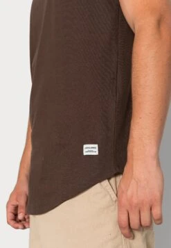 Jack & Jones Jjenoa Ss Crew Neck Noos - Basic T-Shirt - Mulch -Clothing Category Store 0262f837890443d18a07d656364fad85