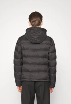 PEUTEREY Tulu - Winter Jacket - Nero -Clothing Category Store 03d158b1e1b24a1a82f9687574a00d89