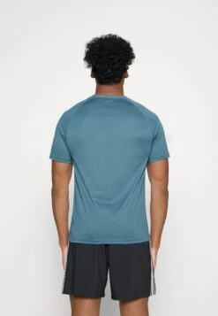 Lyle & Scott Core Raglan - Sports T-Shirt - Blau -Clothing Category Store 0ad1658a81384048ae3842a436000fe4