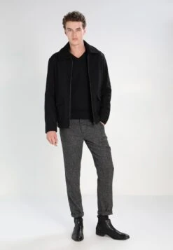 Pier One Jumper - Black -Clothing Category Store 13798416e974444f9cfeb198f73b67e6