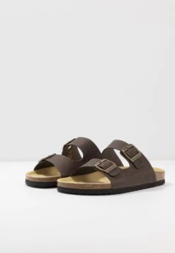 Pier One Unisex - Slippers - Brown -Clothing Category Store 2a6253ec8adf4b75ac70cea209f9bc13