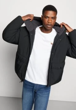 Abercrombie & Fitch Cloud Jacket - Winter Coat - Black -Clothing Category Store 2eb597072d5d4d779a003e0e95e4957c