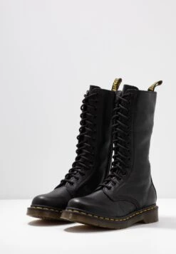 Dr. Martens Virginia - Lace-Up Boots -Clothing Category Store 31a76b5324fa4b2dba25236a8084f590
