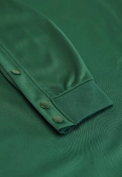 YOURTURN Unisex - Long Sleeved Top - Dark Green 19 YOURTURN Unisex - Long Sleeved Top - Dark Green -Clothing Category Store 470e13e4dd7d41de878ccc94e08c6851