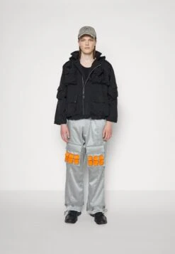 Miles Jacket - Outdoor Jacket - Jet Black 15 Miles Jacket - Outdoor Jacket - Jet Black -Clothing Category Store 512f48ddbbf04d2a96ce8ca5e337ee7d