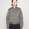 SAMSØE SAMSØE Mae Bomber - Bomber Jacket - Dark Brindle 1 SAMSØE SAMSØE Mae Bomber - Bomber Jacket - Dark Brindle -Clothing Category Store 68ef841b9dda43b381f9164f4c0c9a15