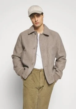 Indicode Jeans Trousers - Capers 12 Indicode Jeans Trousers - Capers -Clothing Category Store 6b79636b1a0f48029b70c0331e97055f