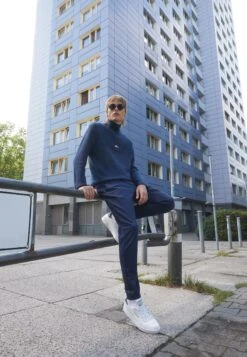 Reebok Classic Club C Clean Unisex - Trainers - Pure Grey/Footwear White/Vector Navy -Clothing Category Store 6cc6169f109141c18191c370cc34d091