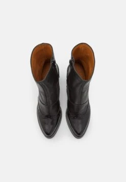 Chie Mihara Fayu - Platform Ankle Boots -Clothing Category Store 7e429422264b41a282470a2b5c7b26ee