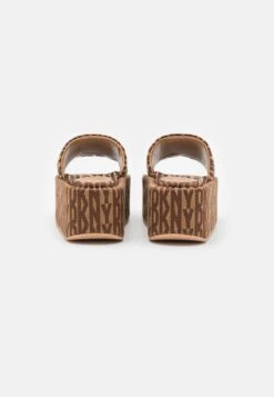 DKNY Vyra Platform Slide - Heeled Mules - Saddle/New Nude -Clothing Category Store 8034dc27213748d181ccd2b9bd5dc915