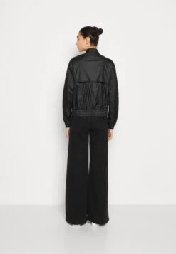 K-Way Amaurette Iridiscent - Bomber Jacket -Clothing Category Store 91f98e3b67424677af869511380e0b76