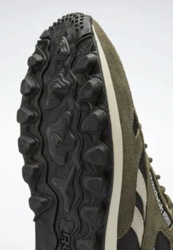 Reebok Classic Classic Leather Unisex - Trainers - Core Black Army Green Stucco 22 Reebok Classic Classic Leather Unisex - Trainers - Core Black Army Green Stucco -Clothing Category Store a4dda3552eca4d9ab645c5fc3b2420f8