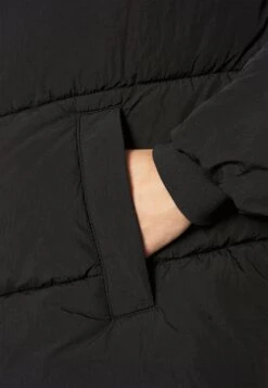 Pieces Petite Pcjamilla Puffer Jacket - Winter Coat - Black -Clothing Category Store a86dd95eeebf4958b230b7e2081ea43e