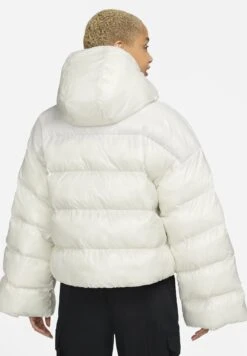 Nike Sportswear W Nsw Tf Synfl City Hd Jkt - Winter Jacket - Light Bone/Black -Clothing Category Store a9cf17ebfa5b460cb650a1bd004a23c0