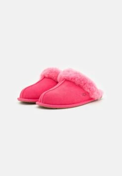 Ugg Scuffette - Slippers -Clothing Category Store aab3ea3a112c4d06ad354a4647ebaaa4