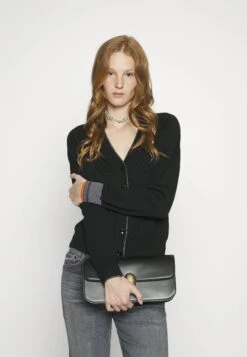 MOTHER The Tomcat Ankle - Straight Leg Jeans - X Marks The Spot -Clothing Category Store af14db1853e245f18de01a6738b684fc