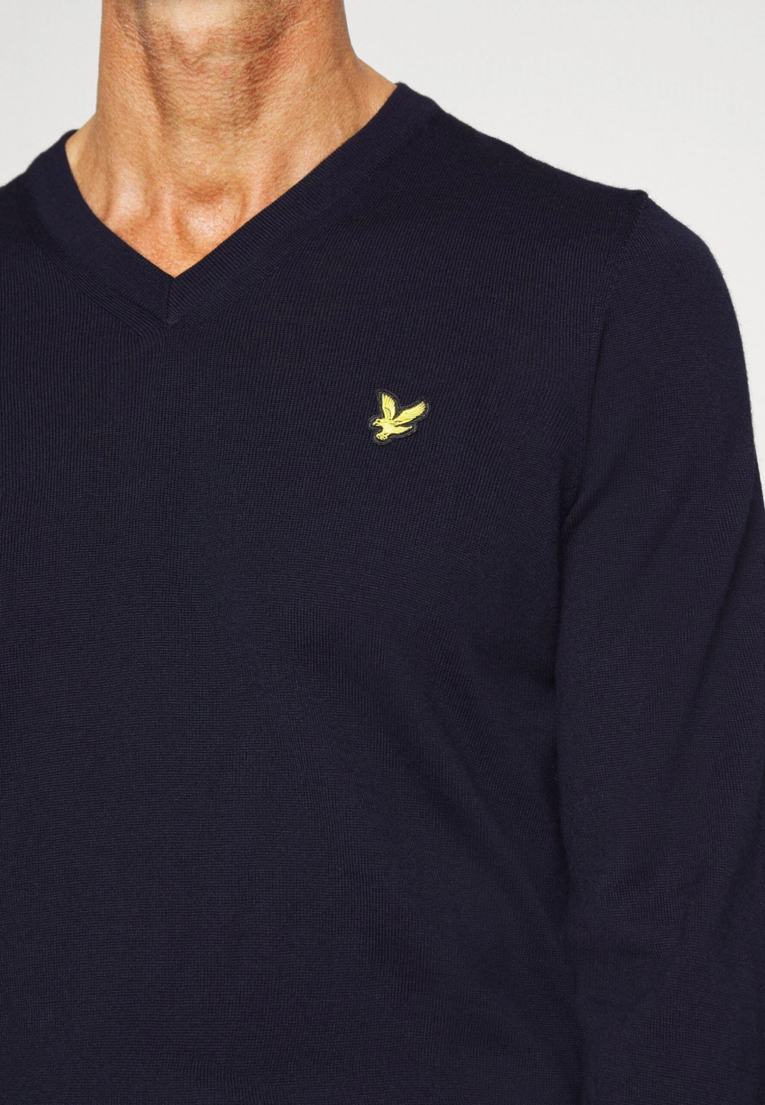 Lyle & Scott Golf V Neck - Jumper - Dark Navy 8 Lyle & Scott Golf V Neck - Jumper - Dark Navy - Image 6