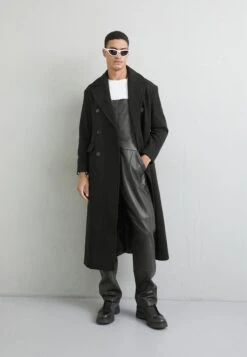 Long Coat - Classic Coat - Black 10 Long Coat - Classic Coat - Black -Clothing Category Store b2b23da415364c4abbf6c69fb03b0152