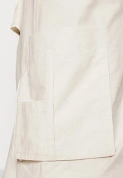 YOURTURN Unisex - Cargo Trousers - White 15 YOURTURN Unisex - Cargo Trousers - White -Clothing Category Store b765f94c7a4b4aa381e82f4831de94b0