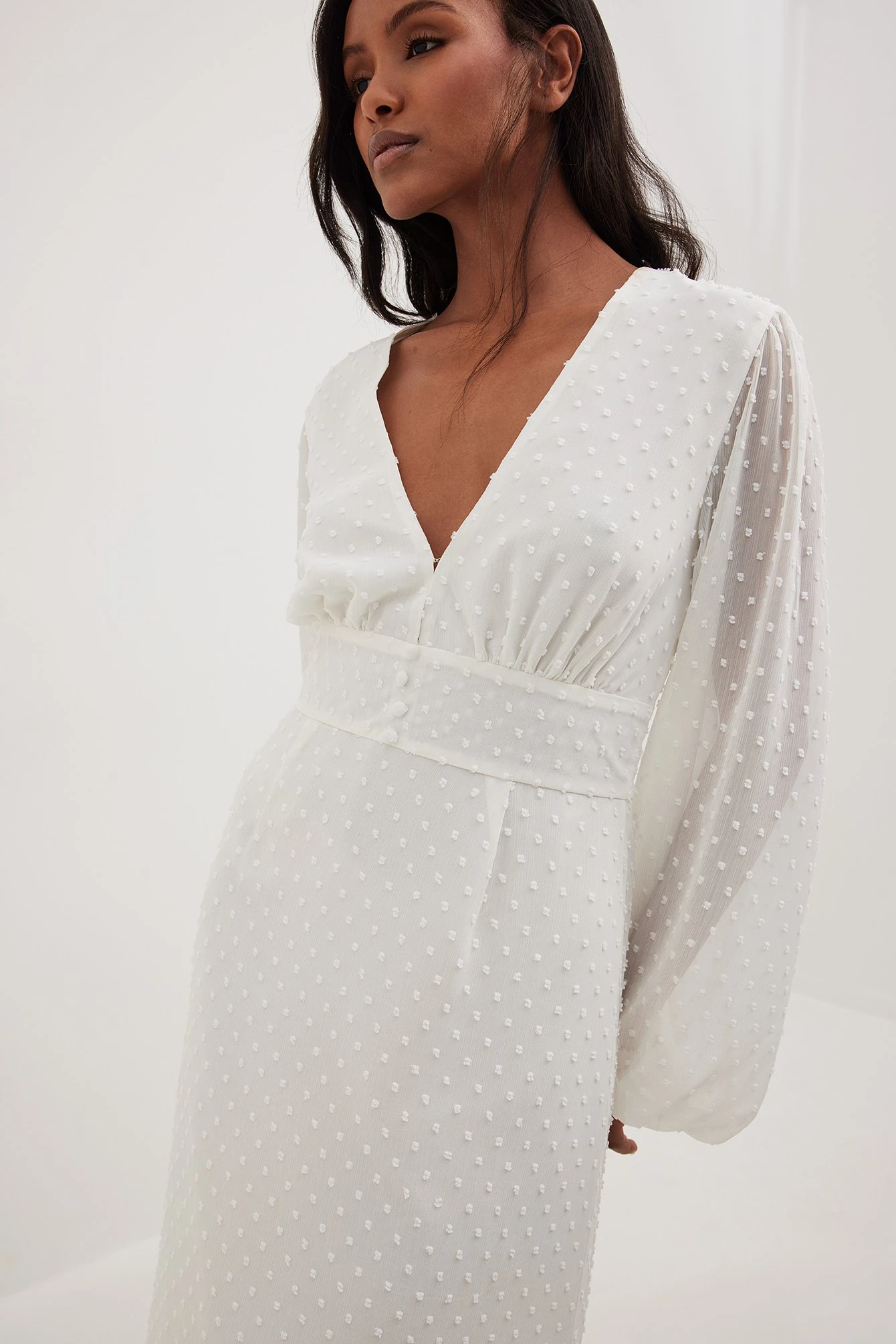 NA-KD Balloon Sleeve Button Detail Dress - Maxi Dress 5 NA-KD Balloon Sleeve Button Detail Dress - Maxi Dress - Image 3