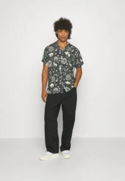 YOURTURN Baggy Jeans Unisex - Relaxed Fit Jeans - Black Denim -Clothing Category Store b8fb2805b6b94d2b9c0798e77f0a0e57