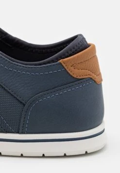 Aldo Drymos Pillow Walk - Casual Lace-Ups - Navy 13 Aldo Drymos Pillow Walk - Casual Lace-Ups - Navy -Clothing Category Store c894c46a2aa04bddbe1a5b59d1dd788b