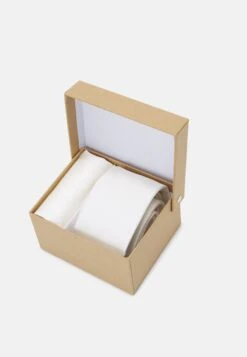 Pier One Set - Pocket Square - White -Clothing Category Store cc5c1369efc3414f9ad0b2848d35ffe7