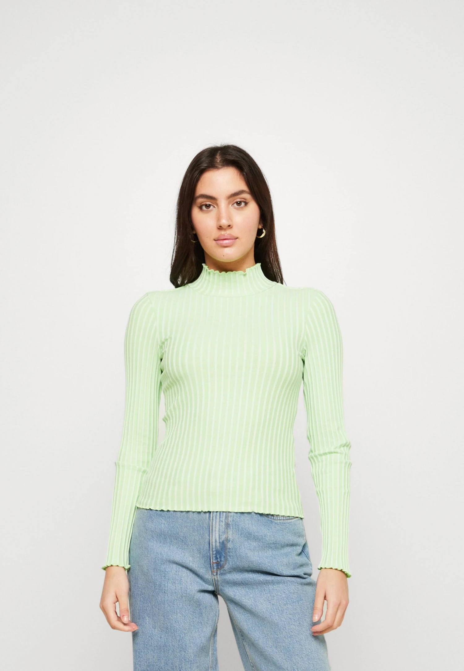 Selected Femme Slfwilma T Neck - Long Sleeved Top - Pistachio Green 3 Selected Femme Slfwilma T Neck - Long Sleeved Top - Pistachio Green