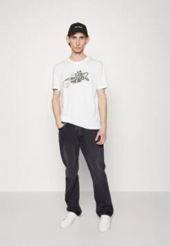 Steve Overdyed Black - Relaxed Fit Jeans - Overdyed Black -Clothing Category Store e7ef6a3324b44a61a244b25a04b5c402