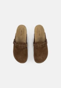 Pier One Leather Unisex - Slippers - Brown 11 Pier One Leather Unisex - Slippers - Brown -Clothing Category Store e81ec10b1baa426098f203c956f22c98