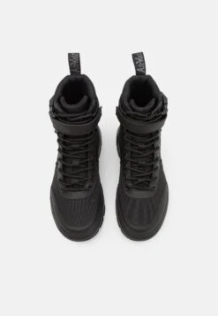 Dr. Martens Combs Tech -8 Eye Boot Unisex - Lace-Up Ankle Boots 11 Dr. Martens Combs Tech -8 Eye Boot Unisex - Lace-Up Ankle Boots -Clothing Category Store eb51adda559443f780059ca65e97d9a8