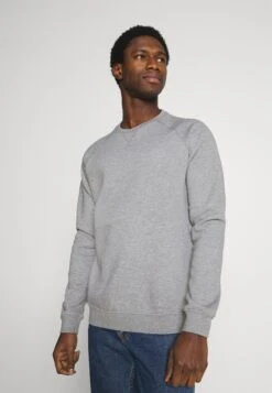 Pier One 3 Pack - Sweatshirt - Bordeaux/Black/Grey -Clothing Category Store f0211c1816ed4647bcf0610382b82d81