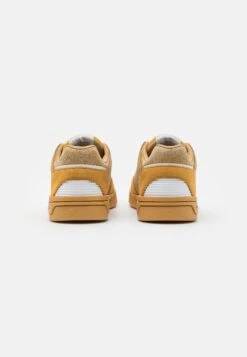 Champion Low Cut Shoe Z80 Desert Ash- Basketball Shoes - Sand -Clothing Category Store faa330085ee14991a63de57f4a7f4d5b