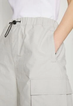 YOURTURN Unisex - Shorts - Light Grey 15 YOURTURN Unisex - Shorts - Light Grey -Clothing Category Store fb21bd3b219d4ff4b3b1cc09b2fd0909